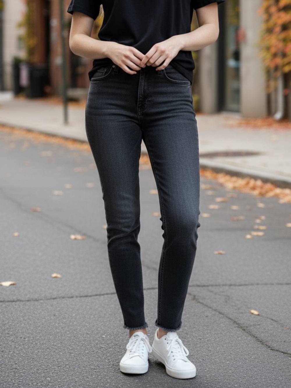 Madewell 10” High-Rise Skinny Jeans Women’s 25 Black Raw Hem